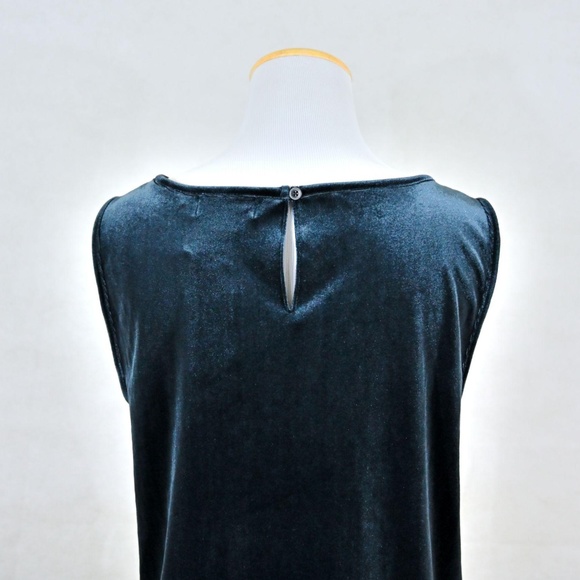 *Sold on @Foxtail90* VINEYARD VINES Velvet Blouse - Picture 6 of 8